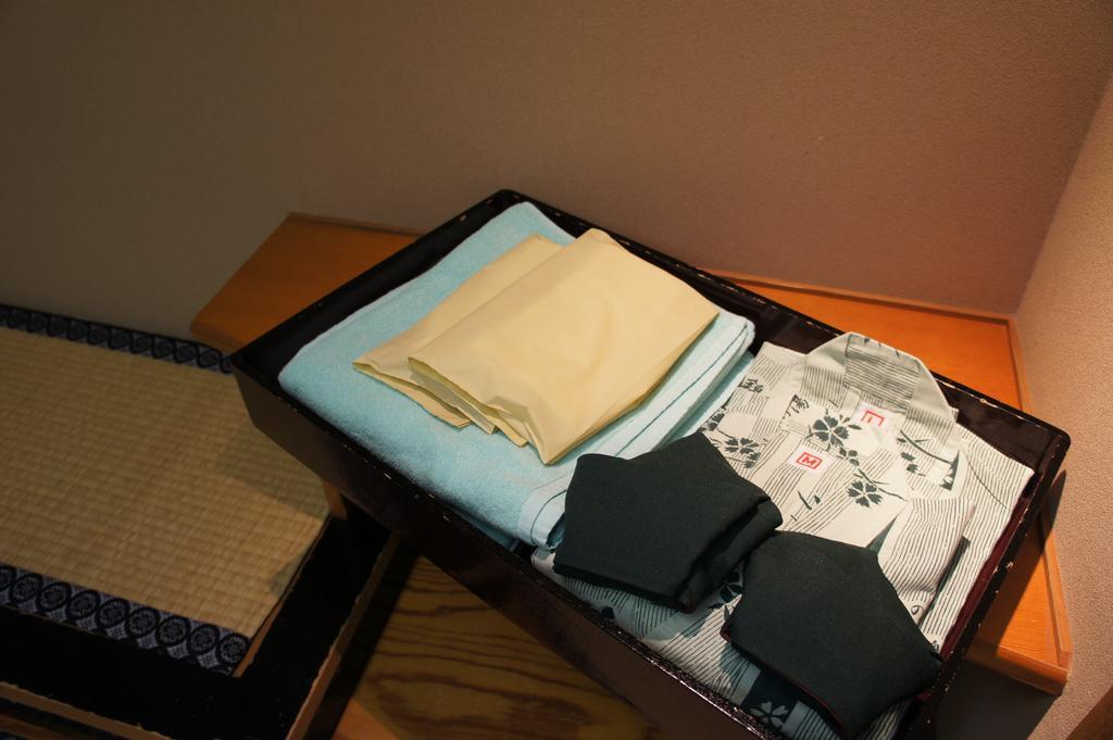 Nishiki-No-Yu Jimotoya Hotel Matsumoto Phòng bức ảnh
